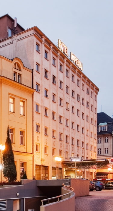 'Das Imperial Hotel Ostrava ist zweifellos eines der berühmtesten Hotels der Stadt, das seinen Gästen bereits seit 1904 erstklassige Dienstleistungen bietet.'